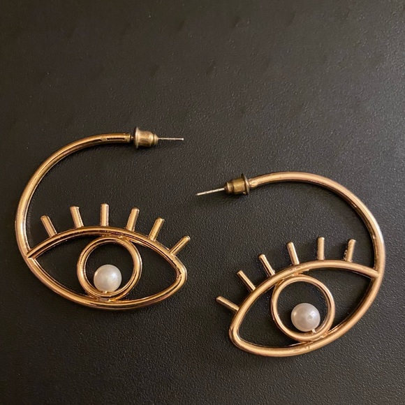 Eye Earring Hoops Gold Pearl Faux Lashes - Picture 5 of 8